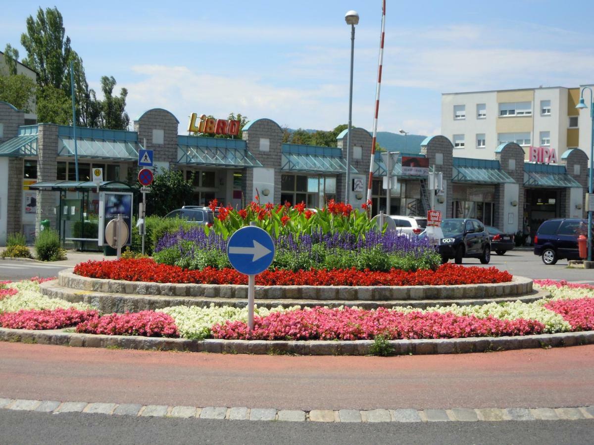 Апартаменты Orchidee Винер-Нойдорф Экстерьер фото